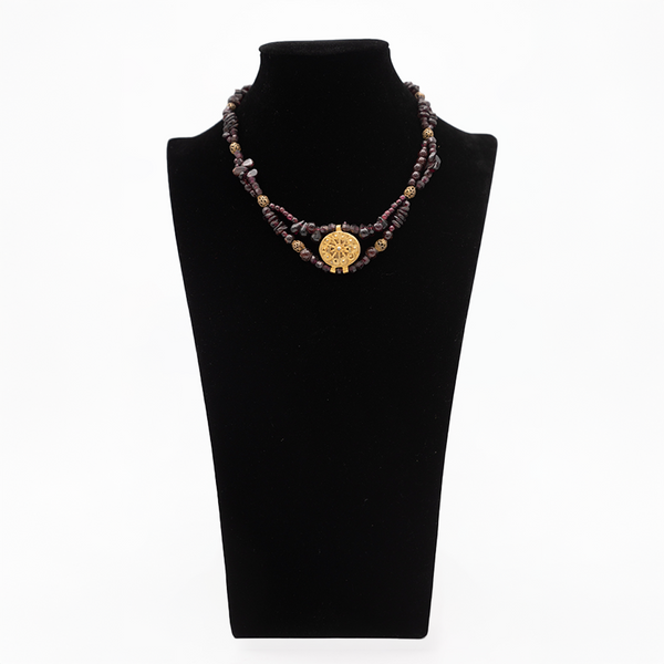 Quartz vintage necklace with gold platted amulet