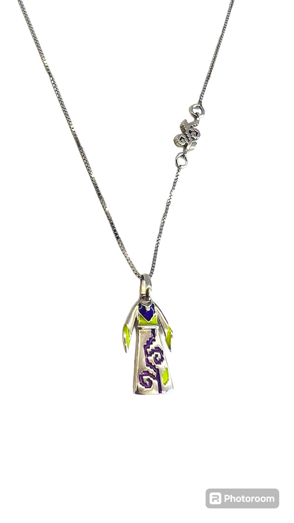 silver necklace 3